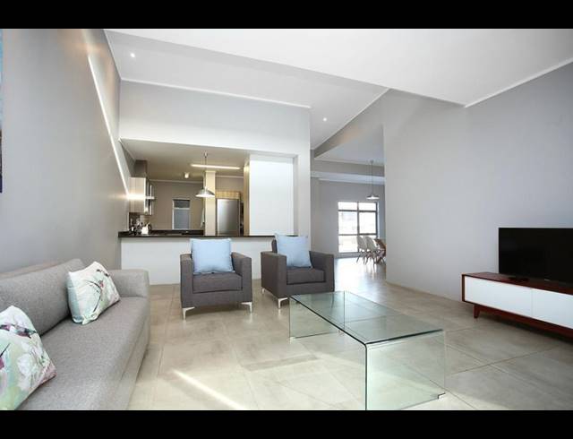 3 BEDROOM PROPERTY TO RENT IN OAKLANDS
